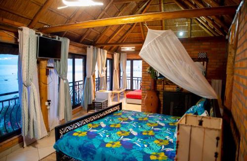 Gisenyi Cabin | Beachfront Escape at Hakuna Matata Lodge - 4-Star Retreat