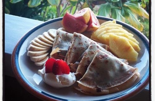 Holualoa Bed & Breakfast | Charming Hale Hualalai: Family-Friendly Retreat, Rated 9.7
