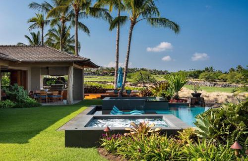 Holualoa House | Experience Comfort at Hale Kahikole with Pool & Hot Tub