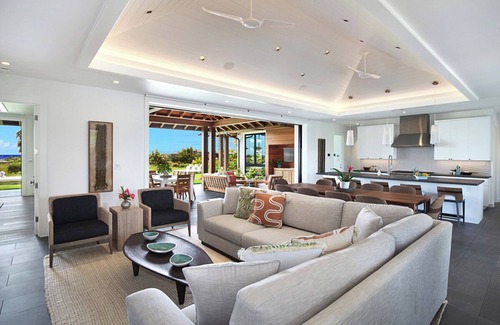Poipu House | Hale Leimomi: Oceanfront Bliss with Pool and Spa Retreat