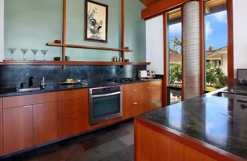 Poipu House | Oceanfront Escape at Hale Makai: Pool & AC Awaits You