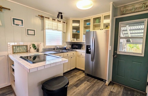 Kekaha House | Beachside Haven: Hale Mano Kia 3BR Bungalow - Rated 9.8