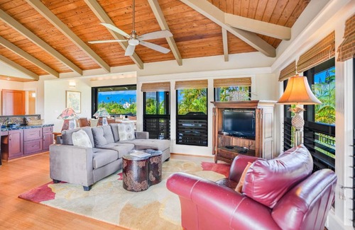 Princeville House | Family-Friendly Hale Manulele: Perfect 10/10 Guest Rating