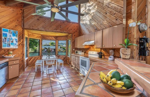 Hanalei House | Ideal Retreat for Romance or Family Fun with Ocean Views