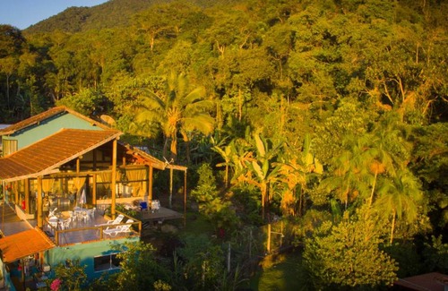 Prumirim House | Pet-Friendly Prumirim Guest House with Pool & Accessibility