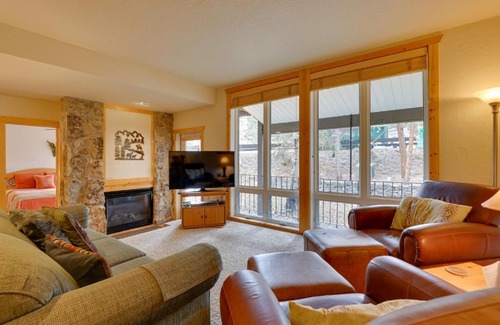 Silvercreek House | Cozy Granby Ranch Townhome with Fireplace - Rated 9.5/10
