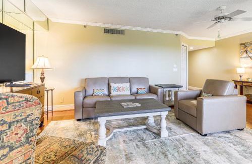 Jupiter Apartment | half Mi to Jupiter Beach Penthouse Condo with Views