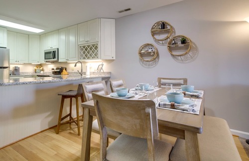 Heron Harbour Isle Condo | Beachside Condo with Pool Access & Perfect 10/10 Rating