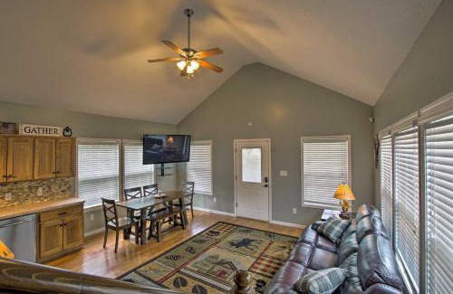 West Shore House | Tranquil Meriden Retreat Near Perry Yacht Club - Family Friendly