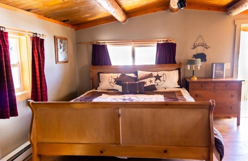 Pinedale Resort | Explore Half Moon Lake Lodge: Pet-Friendly Retreat Awaits