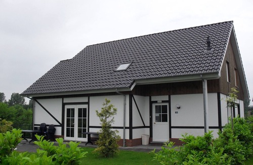Susteren Villa | Charming Half-Timbered House with Pool Near Maastricht