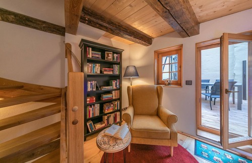 Wernigerode House | Villa-Duck-Dich: Family-Friendly Retreat with Kitchen Amenities