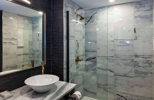 Halifax Hotel | Discover Halifax Tower Hotel: 4-Star Comfort & Amenities