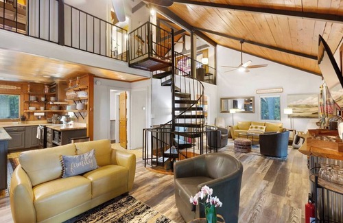 Interlochen Cabin | Indulge at Hall Creek Lodge: Hot Tub & Sauna Retreat