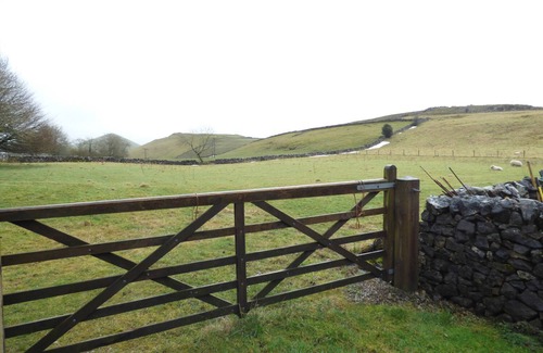 Earl Sterndale Cottage | Hall End Barn: Rated 10/10 with Family & Pet-Friendly Amenities