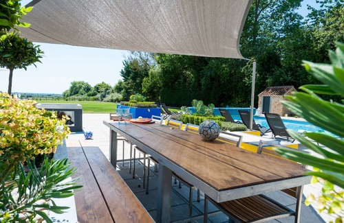 Boughton House | Hall Farmhouse: Pet-Friendly Retreat with Pool & Hot Tub