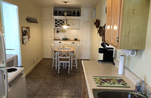Town of Jerusalem Cottage | Experience Hall's Grape Escape - Lakefront Retreat Awaits