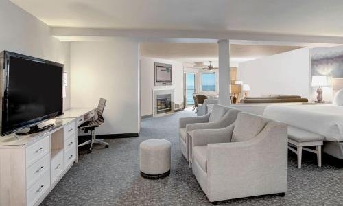 Newport Resort | Oceanfront Hallmark Resort in Newport with Pet-Friendly Options