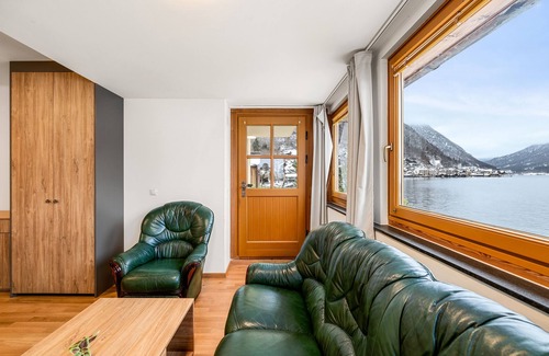 Hallstatt House | Top-Rated Hallstatt Lakeside Retreat for Family Adventures