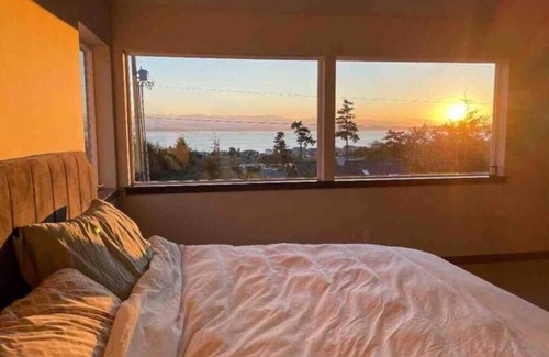 Coupeville House | Halsey Haven! 3 BR Home w/ Stunning Views + Sauna!
