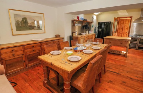 Hebden Bridge House | HALSTEAD GREEN FARM, pet friendly, with open fire in Hebden Bridge