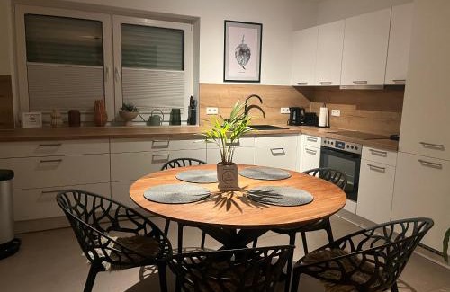 Kernstadt Apartment | Family-Friendly BnB Open Apartments Pader - Top Rated Stay!