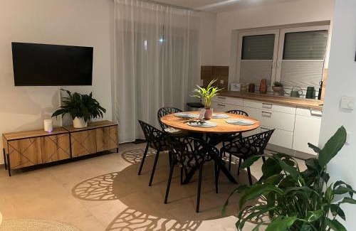 Kernstadt Apartment | Family-Friendly BnB Open Apartments Pader - Top Rated Stay!