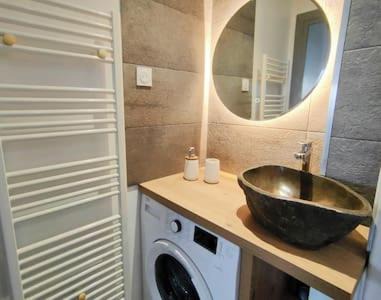 Berck-sur-Mer Apartment | Oceanfront Escape at Hamac FACE MER - Rated 9.2/10
