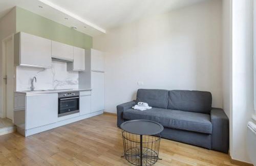 Jean Moulin - Marius Berliet Apartment | Comfortable Hamac Suites - Monplaisir Studio for Families