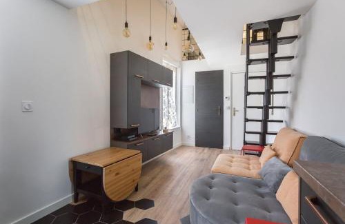 Villette - Maisons Neuves Apartment | Hamac Suites - Cozy Studio Paul Bert for Two Guests