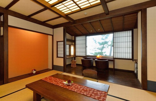 Futami Hotel | Experience Ise Bay at Hamachiyokan: Family-Friendly Retreat