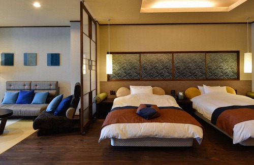 Futami House | Hamachiyokan: Eco-Friendly Escape with Spa & Breakfast