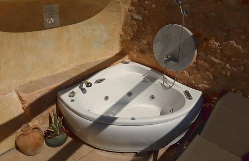 Old Town Rethymnon Hotel | Eco-Friendly Retreat at Hamam Oriental Suites - Guest Rated 9.8