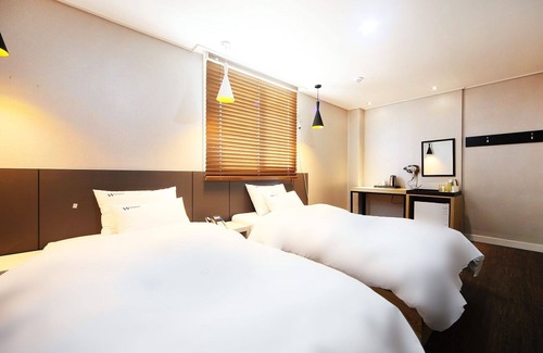 Haman Hotel | Eco-Friendly Stay at Haman W with Family Amenities