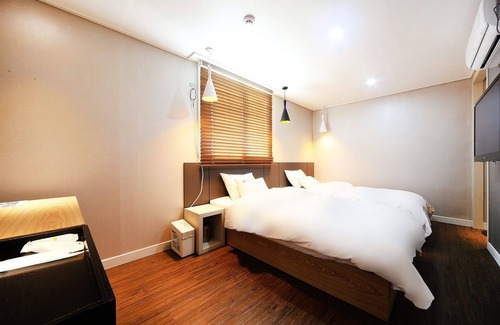 Haman Hotel | Eco-Friendly Stay at Haman W with Family Amenities