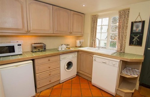 Cley next the Sea Cottage | Cozy Hambledon Hotel in Cley-next-the-Sea, Norfolk