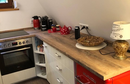 Ovelgoenne Cabin | Stay at Märchenwaldhaus Drosselbart: Family-Friendly Retreat