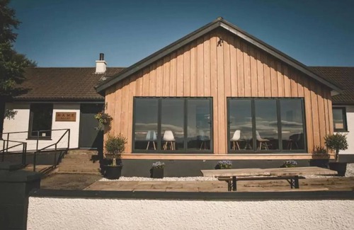 Roskhill House | Escape to Hame on Skye - Exclusive Oceanfront Retreat
