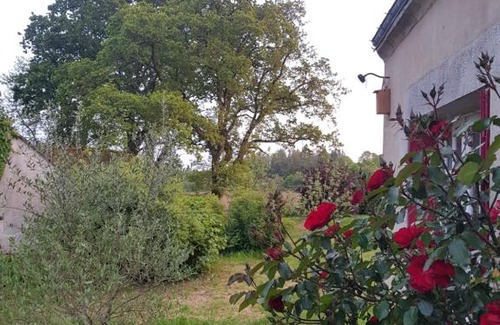 Le Saint House | Discover Hameau de Leignoua: Family-Friendly Retreat