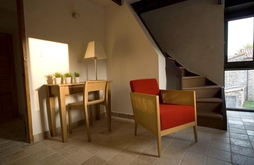 Vacheres House | Relaxing Getaway at Hameau de Pichovet - Pet Friendly Oasis