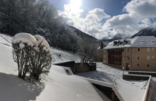 Esquieze-Sere Apartment | Family-Friendly Retreat at Hameau de Souaribes 2