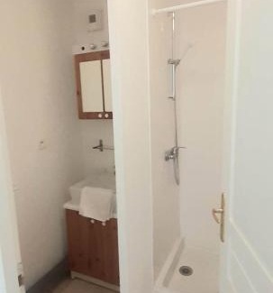 Montbrun-les-Bains Apartment | Relaxing Retreat at Hameau des Sources with Ocean Views