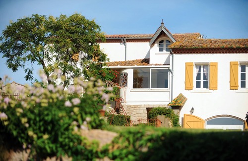 Beziers Cottage | Experience Hameau-Montplaisir, Béziers with Ocean Views