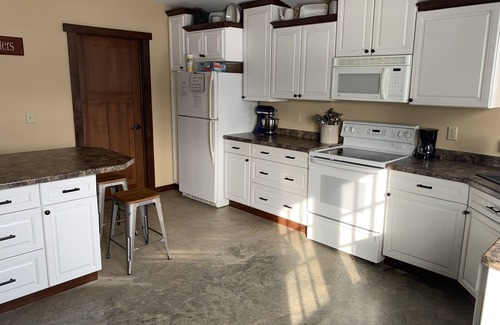 Darlington House | Top-Rated Hamilton Goebel House with Family-Friendly Amenities