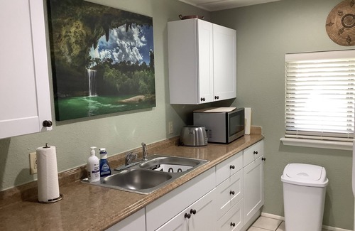 Bee Caves West Apartment | Guest Rated 10/10: Hamilton Pool Road Guest House Awaits