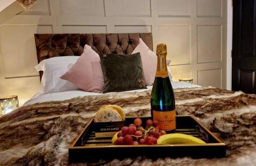 Knott End-on-Sea Apartment | Pet-Friendly Retreat at Hamilton-The Cruck Luxury Let