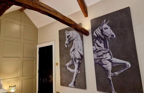 Knott End-on-Sea Apartment | Pet-Friendly Retreat at Hamilton-The Cruck Luxury Let