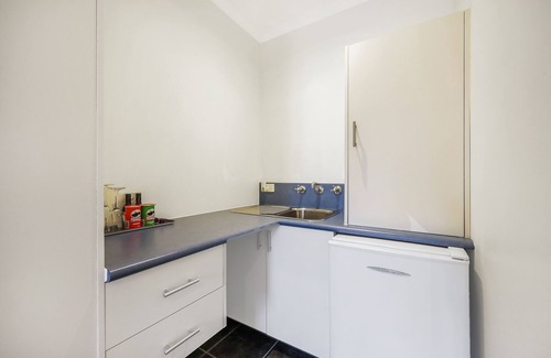 Hamilton Hotel | Hamilton Townhouse: Rated 9/10 with Family-Friendly Amenities