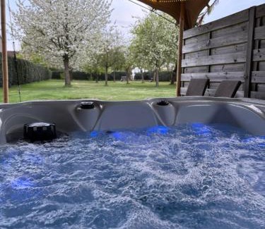 Hansbeke Bed & Breakfast | Discover Hamiora Wellness B&B with Hot Tub & Breakfast