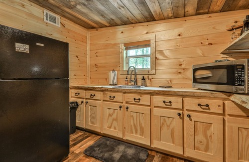 Cherry Log Other | Mountain Retreat: Hamlet on Big Creek with Cozy Cottage